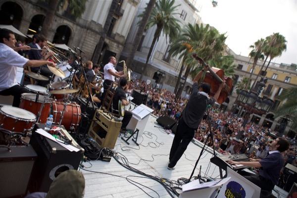 Barcelona Blues Big Band a la Plaça Reial